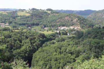 © Picknickbereich - Belvedere des Roten Kreuzes - OT Combrailles