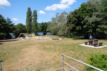 © Baden - Plan d'Eau de Saint-Eloy-les-Mines - Combrailles Auvergne Tourisme